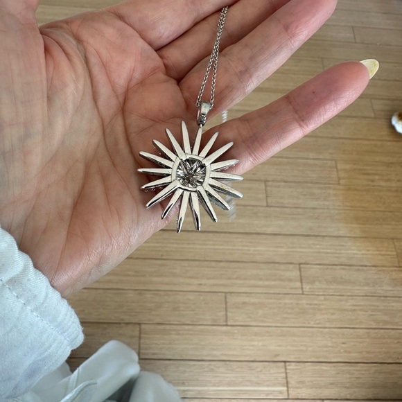 David yurman white gold and diamond large starburst pendant - Picture 4 of 6